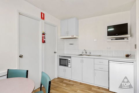 Gawler Caravan Park - Nelsons Bay Accommodation 27