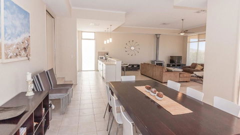 Golfers Paradise (18th Tee) - 52 Huntingdale Drive - Accommodation Nelson Bay 19
