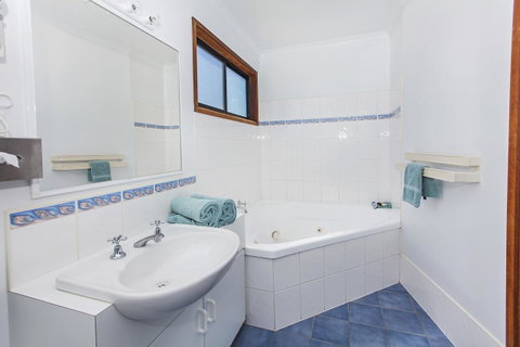 Echo Holiday Parks - Naracoorte - Accommodation Nelson Bay 30