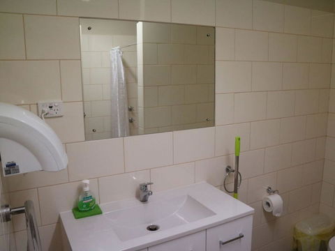 Coonawarra Bubble Tents - Nelsons Bay Accommodation 16