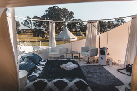 Coonawarra Bubble Tents - Nelsons Bay Accommodation 11