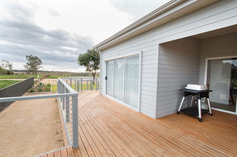 Wellington Lake Retreat - Accommodation Nelson Bay 9