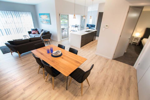 Wellington Lake Retreat - Accommodation Nelson Bay 0