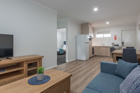 Jurien Bay Motel Apartments - Nelsons Bay Accommodation 19