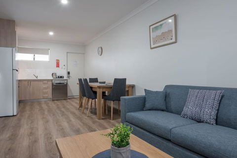 Jurien Bay Motel Apartments - Nelsons Bay Accommodation 7