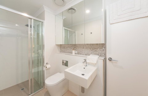 Yaran Suites - Accommodation Nelson Bay 15