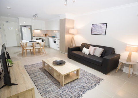 Yaran Suites - Accommodation Nelson Bay 13