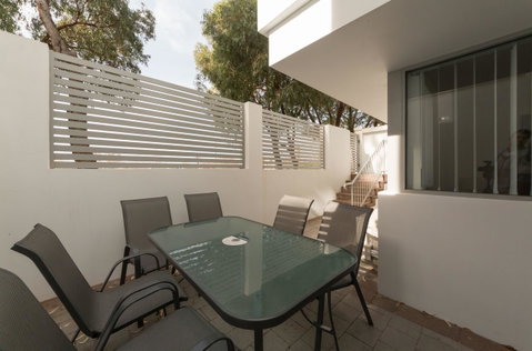 Yaran Suites - Accommodation Nelson Bay 21