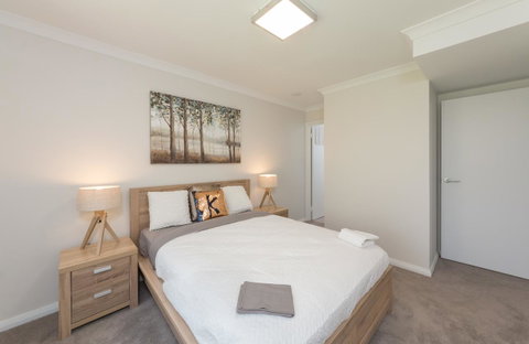 Yaran Suites - Accommodation Nelson Bay 11