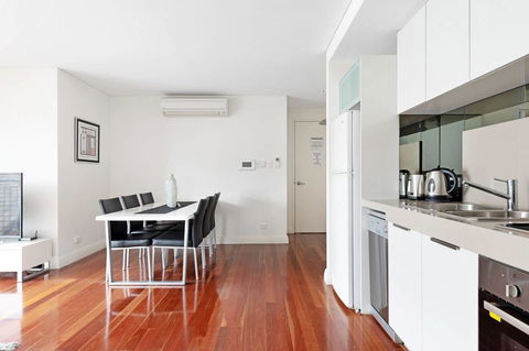 Parklane Apartments - Nelsons Bay Accommodation 13