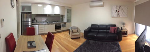 Parklane Apartments - Nelsons Bay Accommodation 14