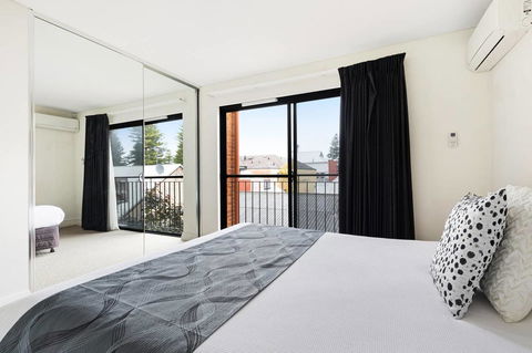 Parklane Apartments - Nelsons Bay Accommodation 37