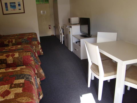 Dunsborough Central Motel - Accommodation Nelson Bay 9