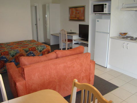 Dunsborough Central Motel - Accommodation Nelson Bay 21
