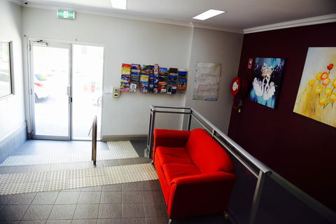 The Emperors Crown Hostel - Accommodation Nelson Bay 19