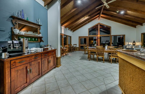 Chimes Spa Retreat - Accommodation Nelson Bay 5