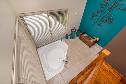 Chimes Spa Retreat - Accommodation Nelson Bay 11