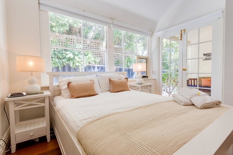 Cottesloe Beach House I - Accommodation Nelson Bay 1