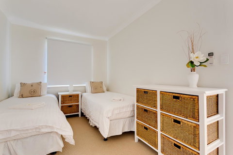 Cottesloe Beach House I - Accommodation Nelson Bay 9