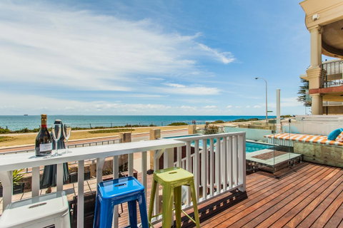 Cottesloe Beach House I - Accommodation Nelson Bay 11