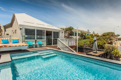 Cottesloe Beach House I - Accommodation Nelson Bay 0