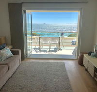 Cottesloe Beachfront Ocean View Apartment - Accommodation Nelson Bay