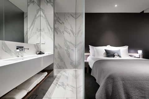 The Melbourne Hotel - Nelsons Bay Accommodation 11