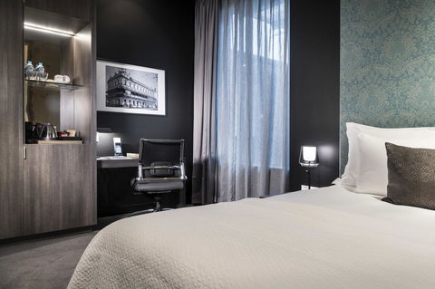 The Melbourne Hotel - Nelsons Bay Accommodation 16