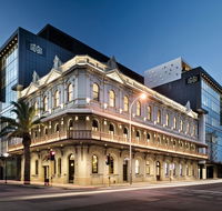The Melbourne Hotel - Accommodation Nelson Bay