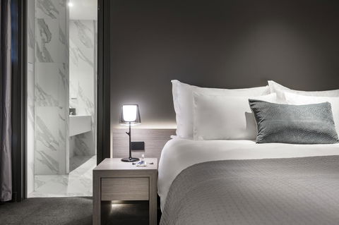 The Melbourne Hotel - Nelsons Bay Accommodation 44