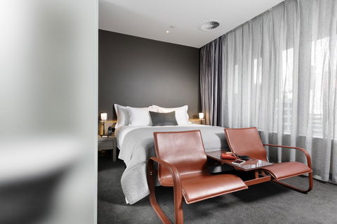 The Melbourne Hotel - Nelsons Bay Accommodation 8