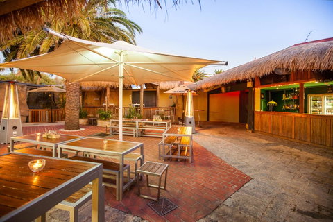 Leisure Inn Hotel Rockingham - Accommodation Nelson Bay 3