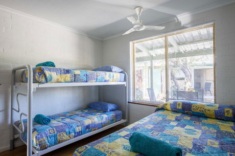 Shark Bay Seafront Apartments - Accommodation Nelson Bay 28