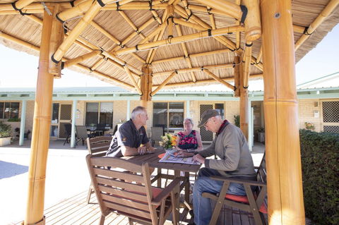 Shark Bay Seafront Apartments - Accommodation Nelson Bay 25