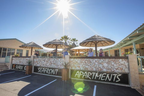 Shark Bay Seafront Apartments - Accommodation Nelson Bay 27