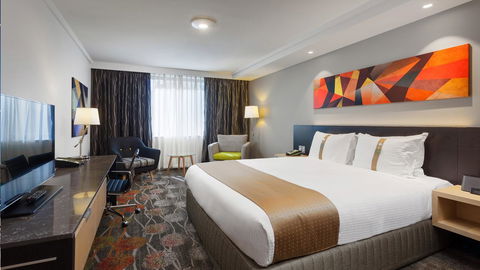 Holiday Inn Perth City Centre, An IHG Hotel - Accommodation Nelson Bay 1