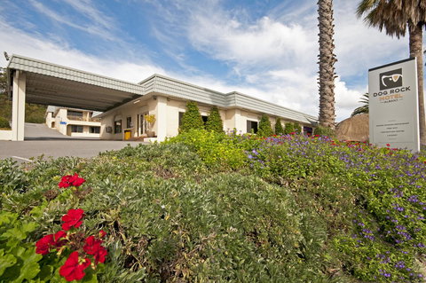 Dog Rock Motel - Accommodation Nelson Bay 0