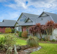 Glenelg on King Bed  Breakfast - Accommodation Nelson Bay
