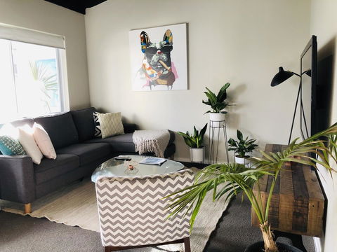 West Beach Lagoon 220 Stylish And Cozy - Accommodation Nelson Bay 4
