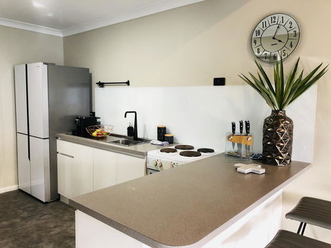 West Beach Lagoon 220 Stylish And Cozy - Accommodation Nelson Bay 5