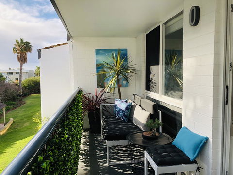 West Beach Lagoon 220 Stylish And Cozy - Accommodation Nelson Bay 7