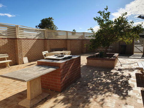 Ocean Beach Chalet 18 - Accommodation Nelson Bay 12