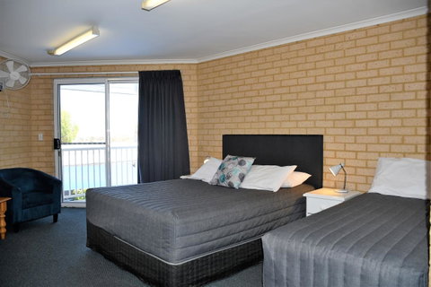 Kalbarri Seafront Villas - Accommodation Nelson Bay 11