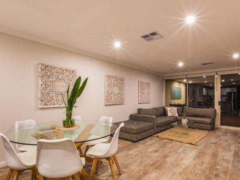 Starboard Views Kalbarri - River Front Apartment - Accommodation Nelson Bay 3