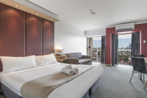 Metro Hotel Perth - Accommodation Nelson Bay 0