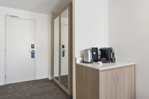 Metro Hotel Perth - Accommodation Nelson Bay 1