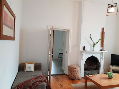 Captain\'s Heritage Cottage - Central Fremantle 2 Bedroom Historic Cottage - Accommodation Nelson Bay 4