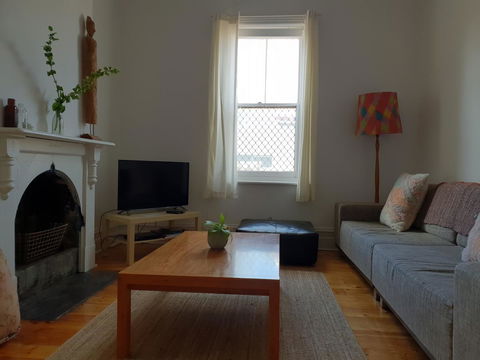Captain\'s Heritage Cottage - Central Fremantle 2 Bedroom Historic Cottage - Accommodation Nelson Bay 2