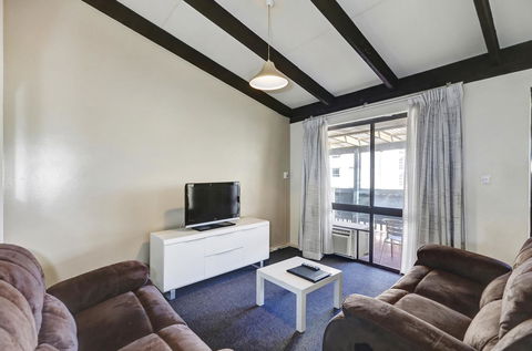 West Beach Lagoon 123 - Location & Views!!! - Accommodation Nelson Bay 6