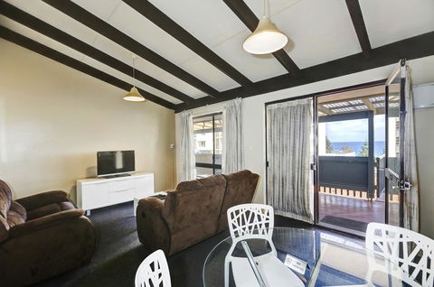 West Beach Lagoon 123 - Location & Views!!! - Accommodation Nelson Bay 11